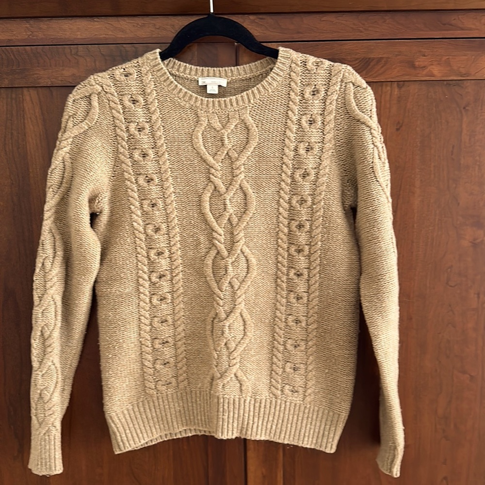 Women’s wool blend sweater